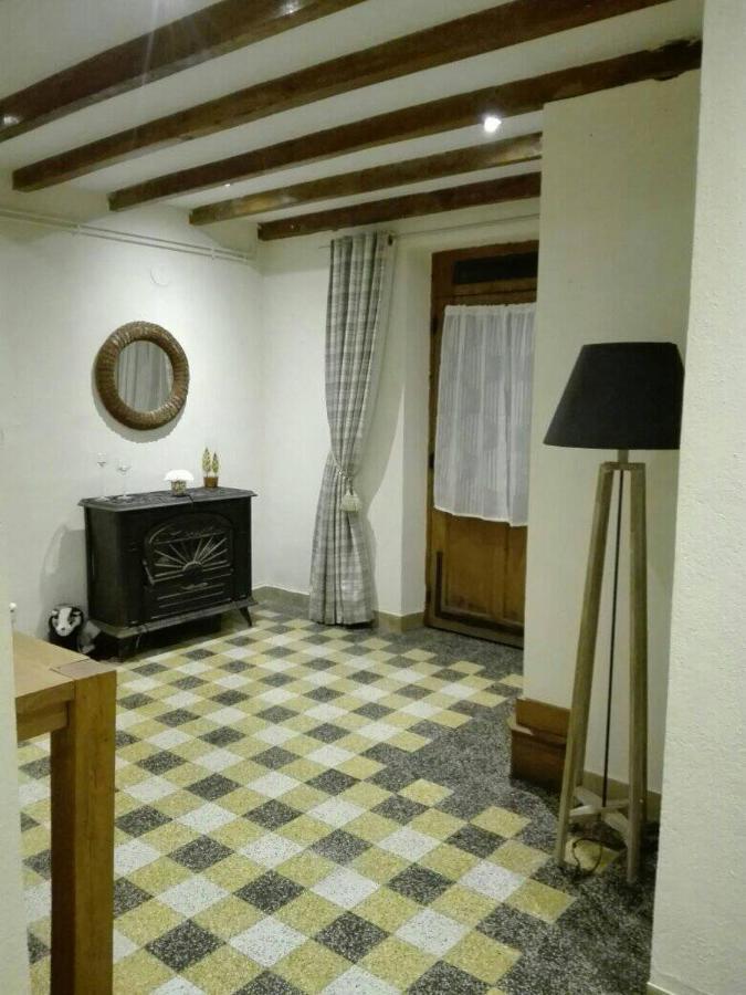 לינה וארוחת בוקר Thiat L'Esquilon Chambre D'Hote מראה חיצוני תמונה
